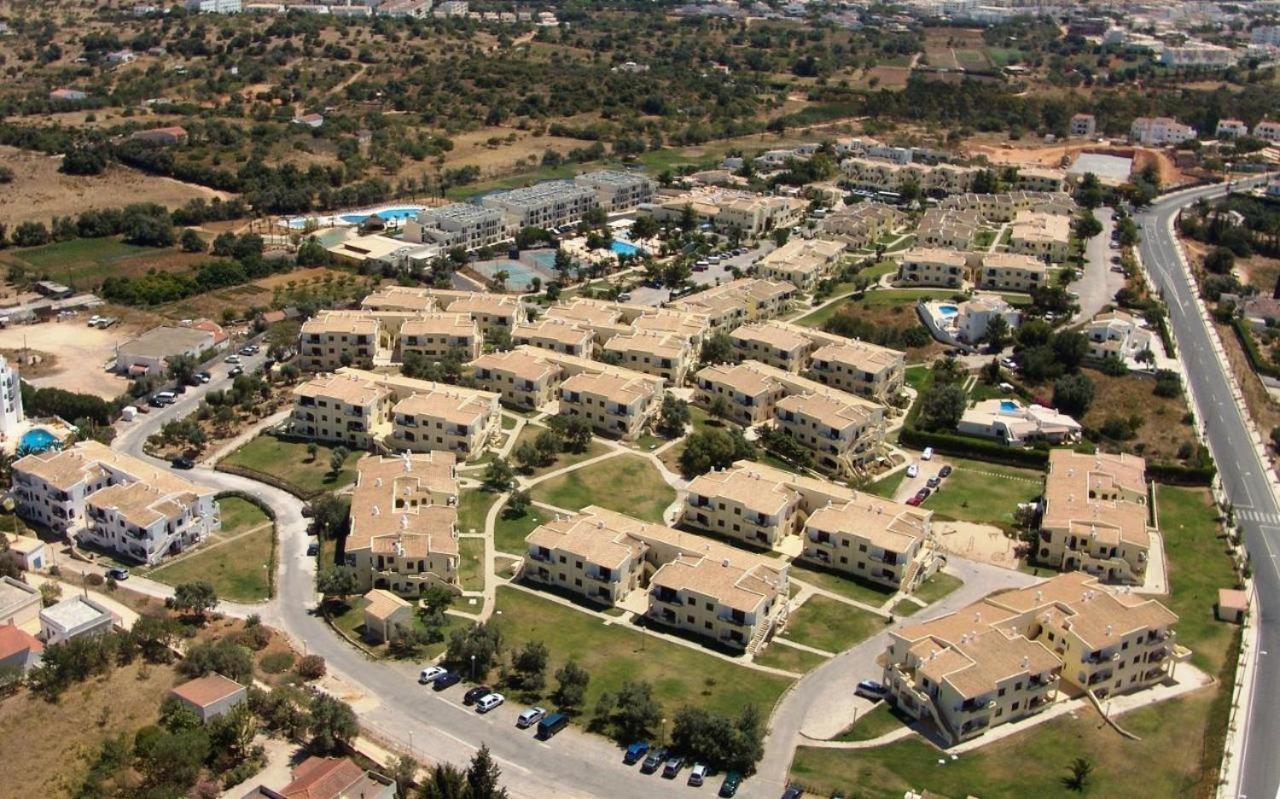 Lovely One Bedroom Apartment In Alvor Exterior foto